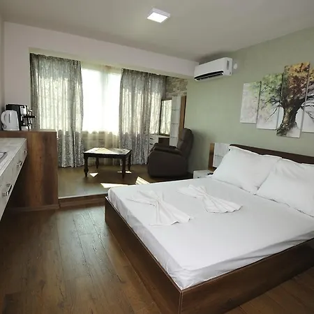 Apartment Poshta 1 3 Warna