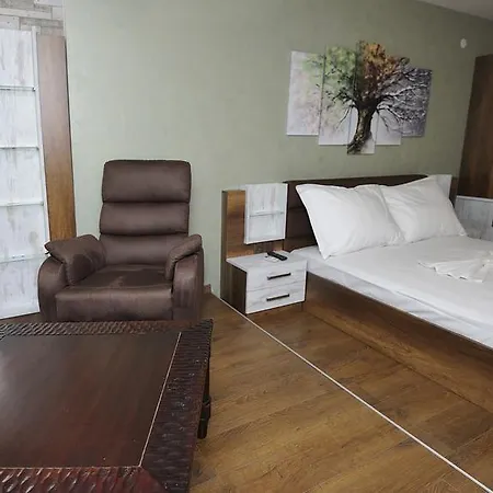 Poshta 1 3 Appartement *